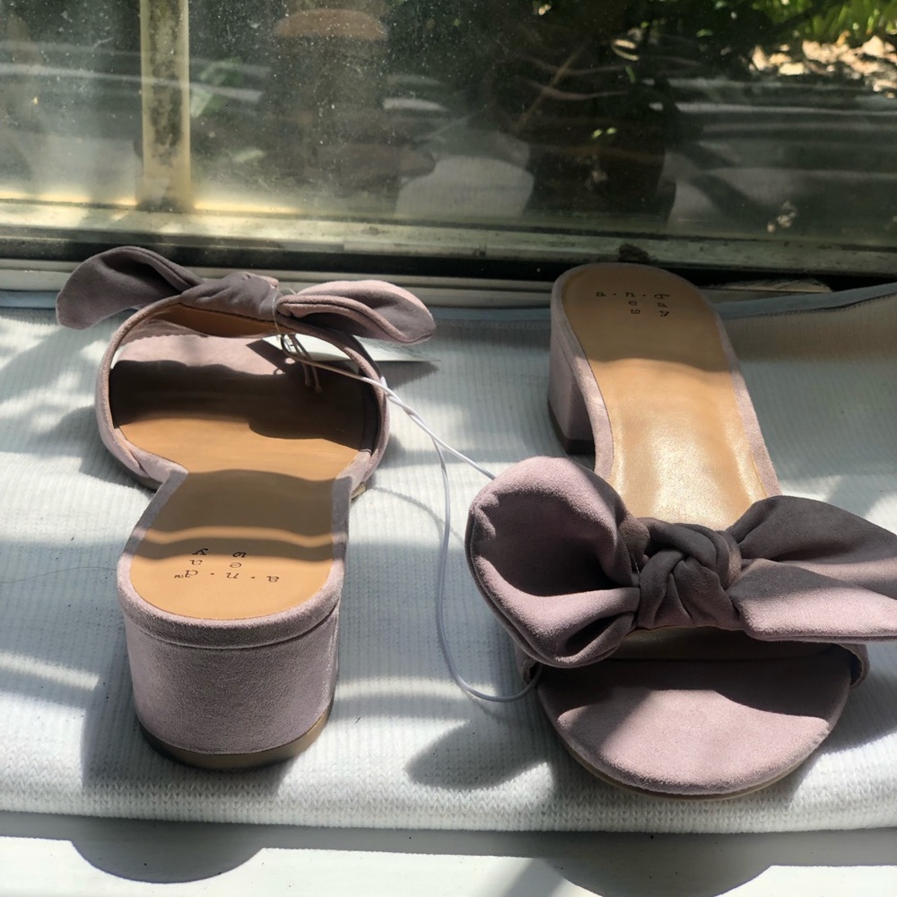 Purple heel sandal